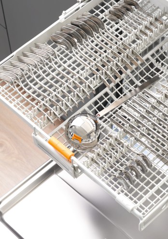 Cutlery drawer from someone else's dishwasher